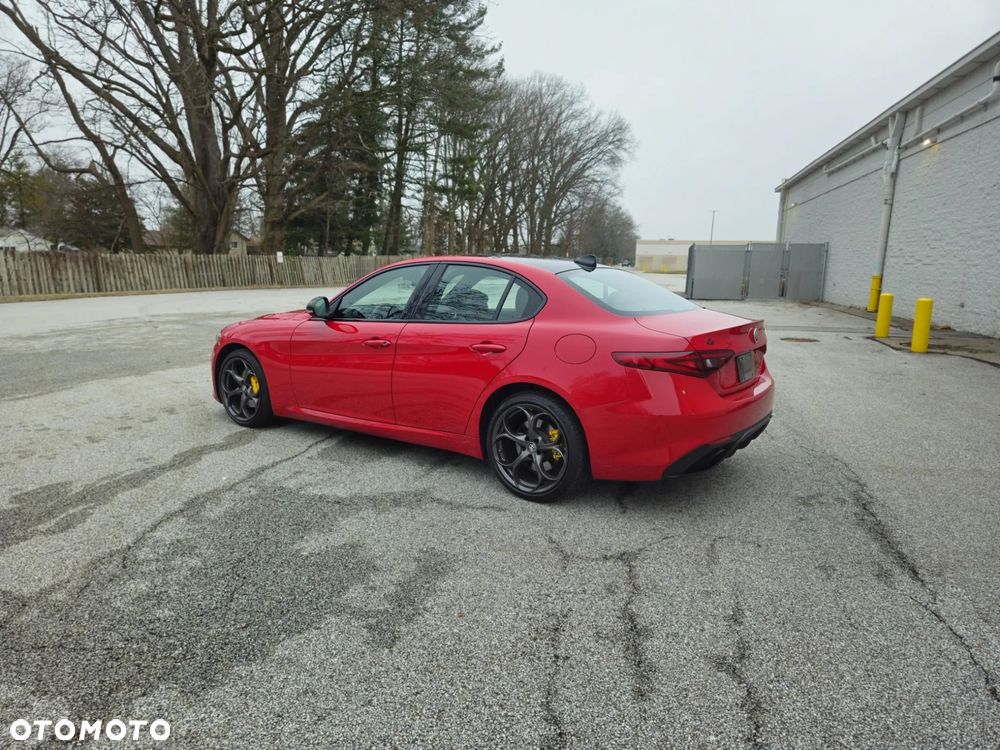 Alfa Romeo Giulia 2.0 Turbo TI Q4 - 10