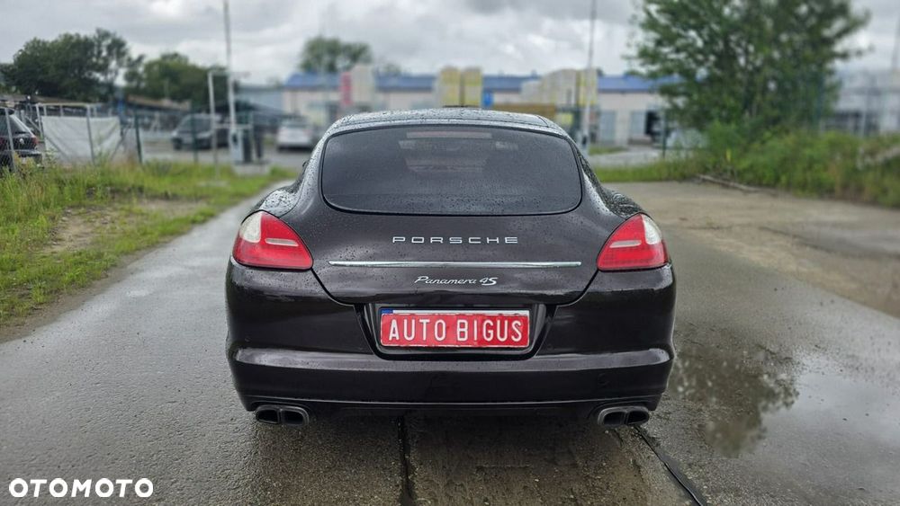 Porsche Panamera - 5