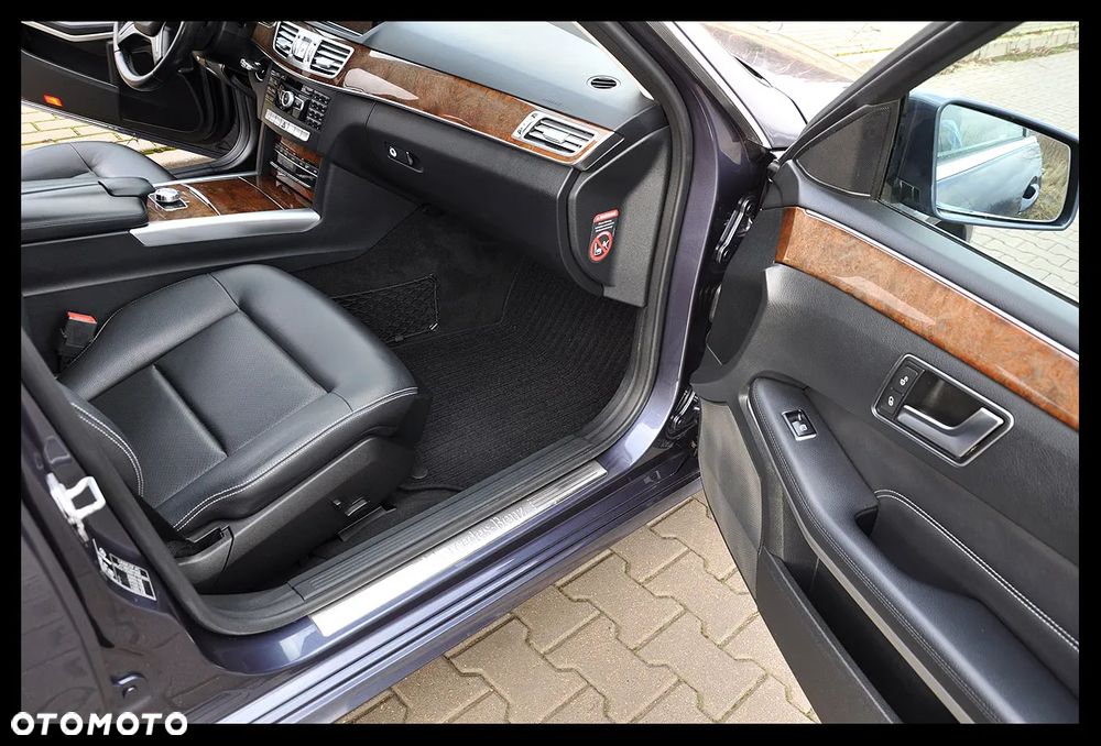 Mercedes-Benz Klasa E - 28