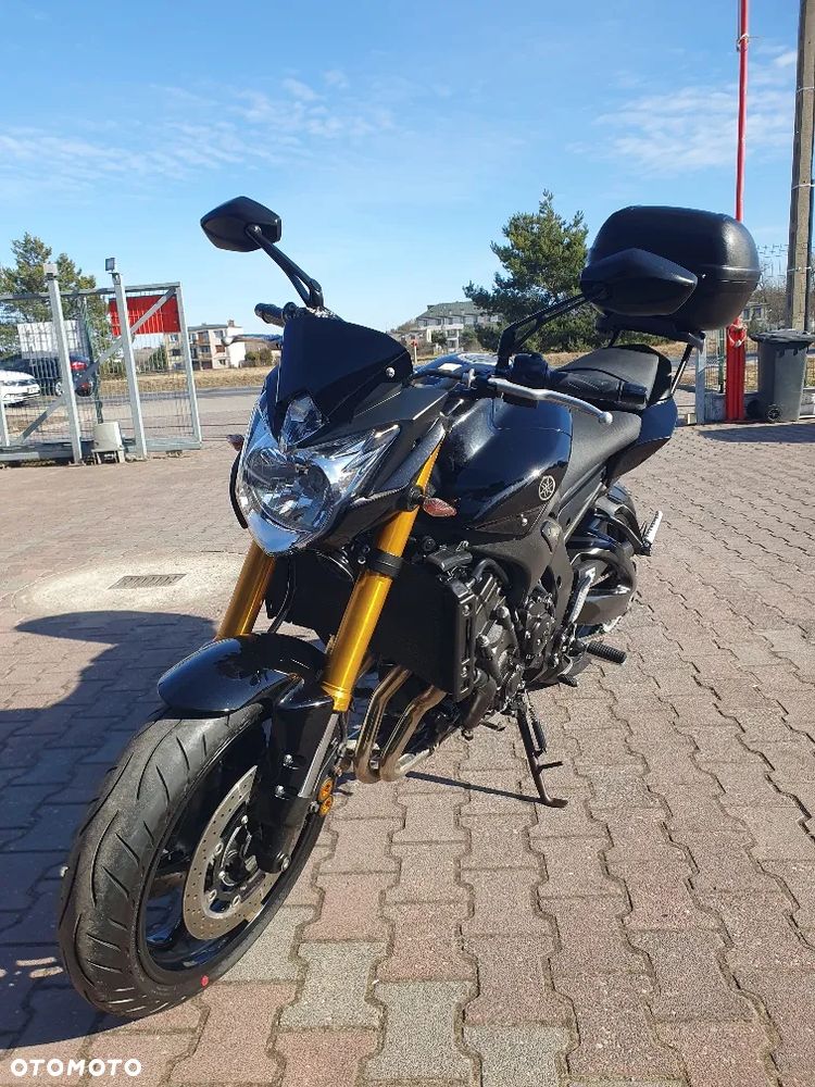 Yamaha FZ8 - 2