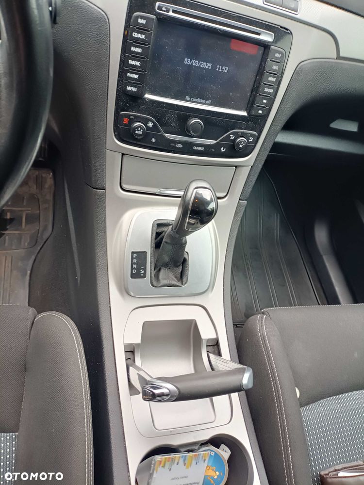 Ford S-Max - 8