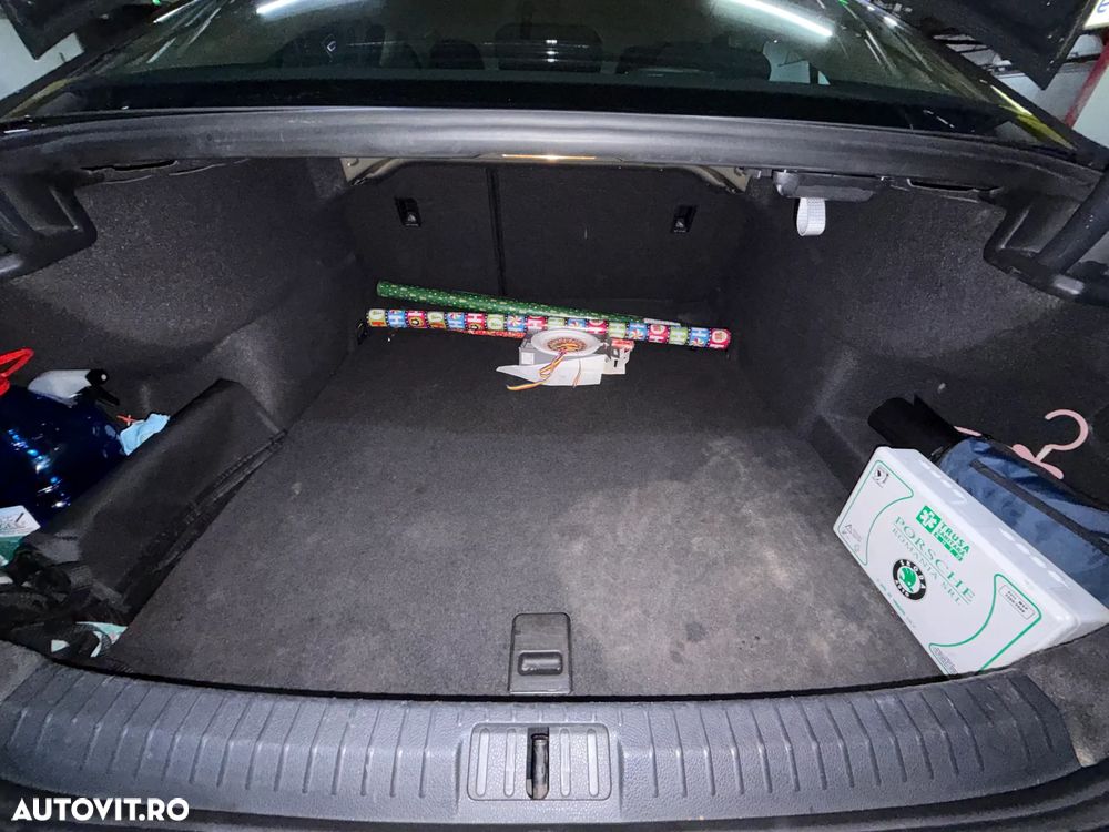 Volkswagen Passat 1.4 TSI Advance - 15