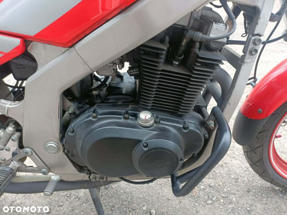 Suzuki GS - 3