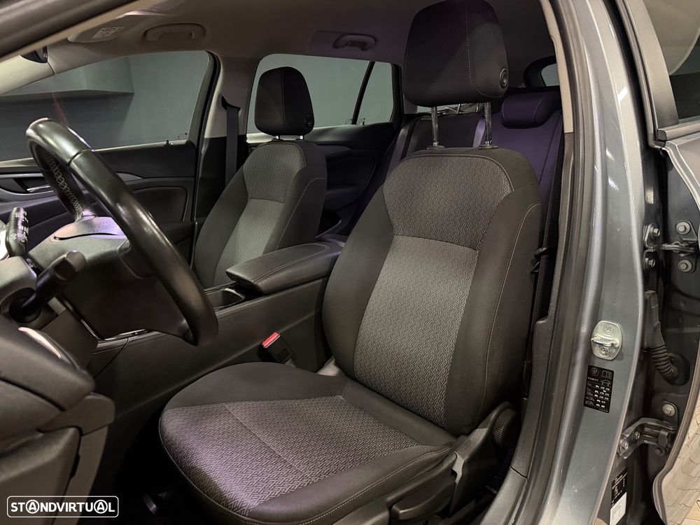 Opel Insignia Sports Tourer 1.6 ECOTEC Selection - 2