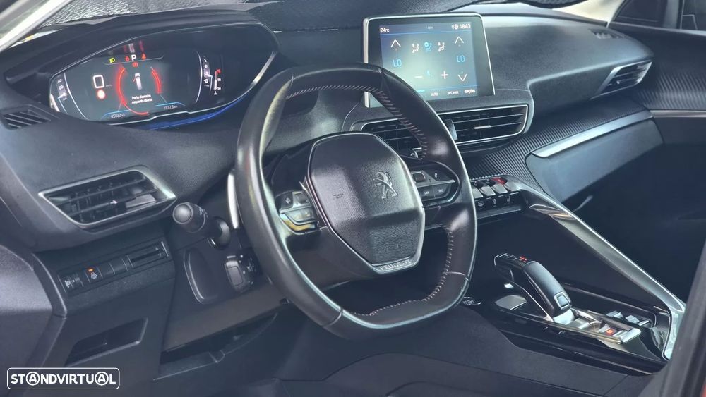 Peugeot 5008 — fotografia 15