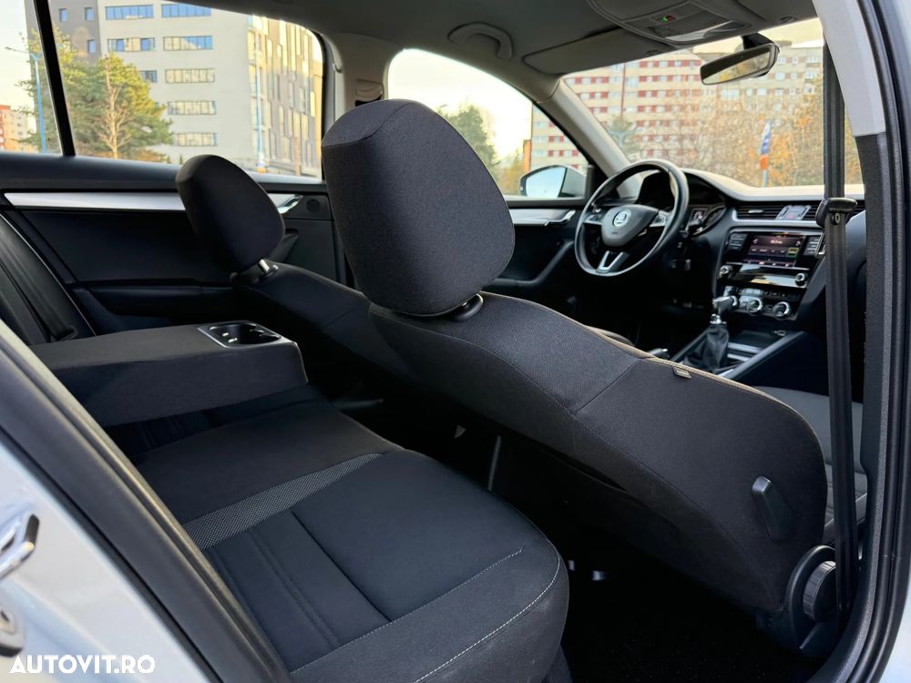 Skoda Octavia - 18