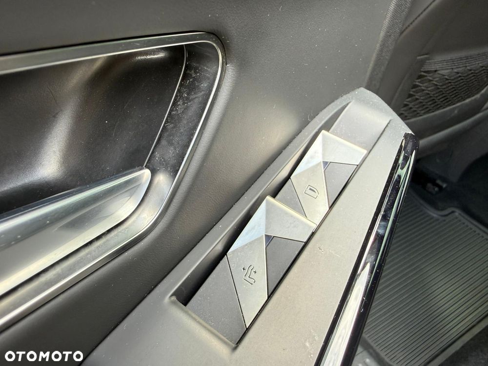 DS Automobiles DS 7 Crossback - 17