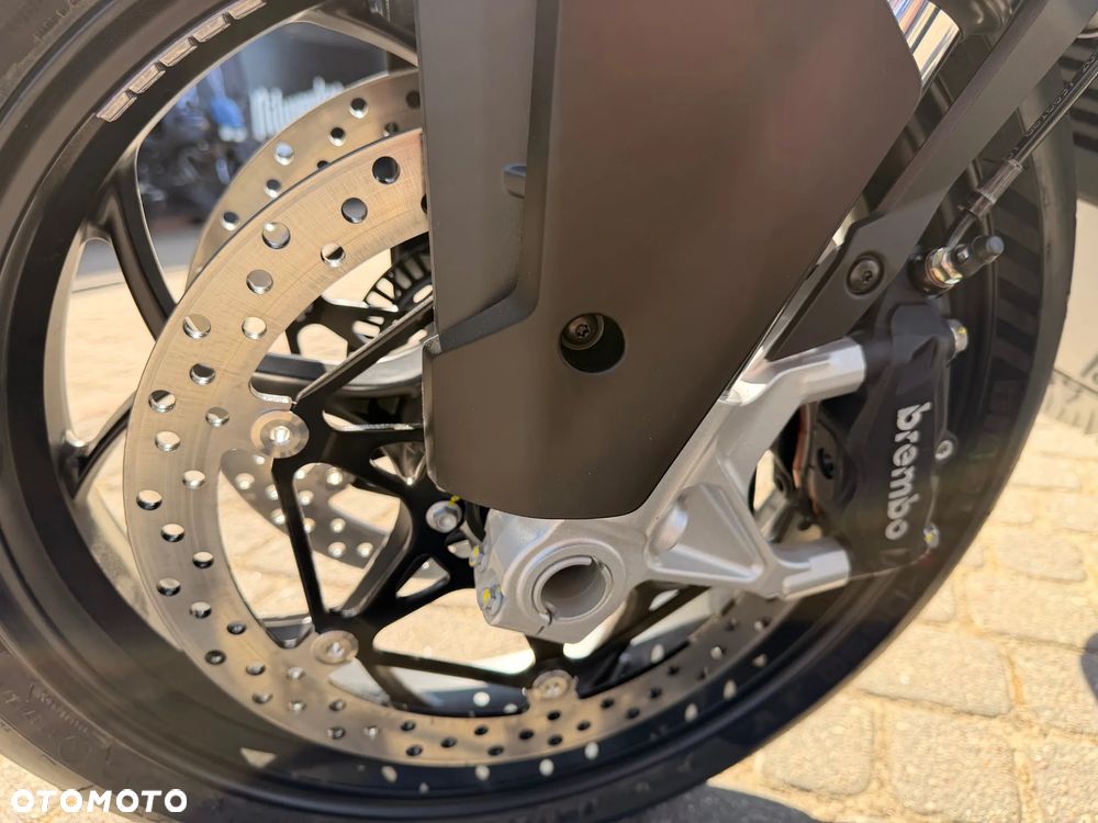 Moto Guzzi V100 Mandello - 4