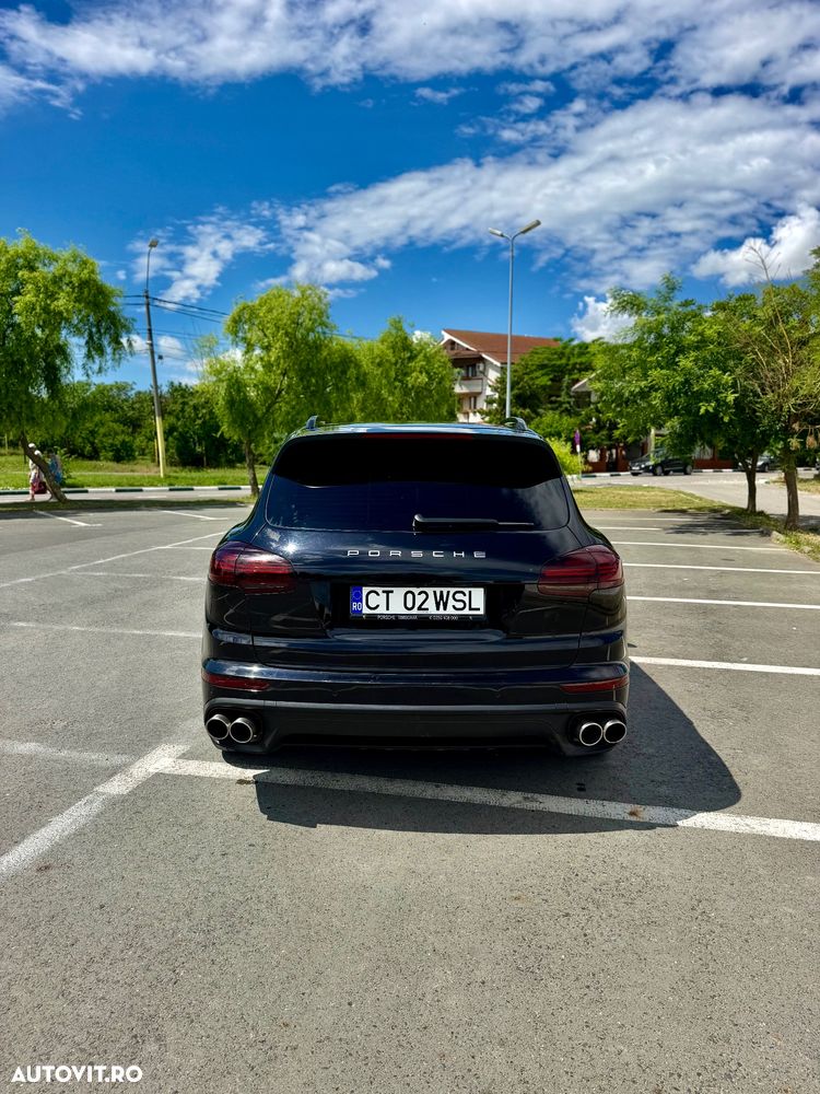 Porsche Cayenne S E-Hybrid Platinum Edition - 4