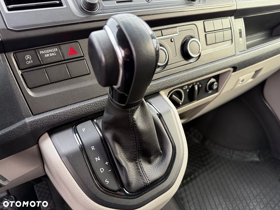 Volkswagen 2.0TDI DSG 150ps Transporter T6 Długi Webasto Parktronik SERWISOWANY Bezwypadek - 22