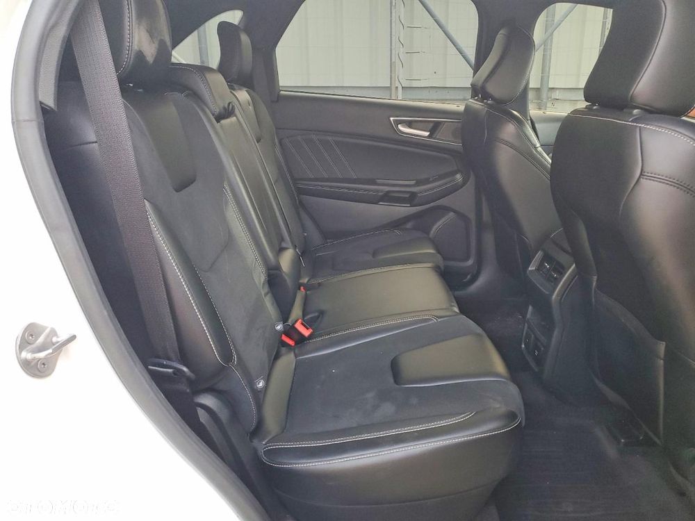 Ford Edge - 9