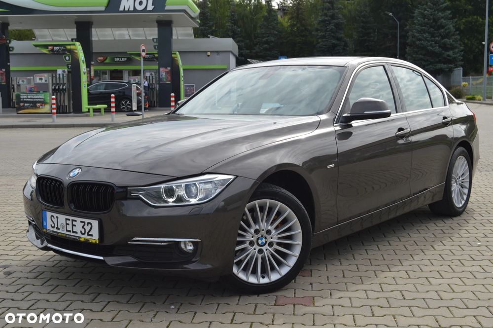 BMW Seria 3 318d Luxury Line