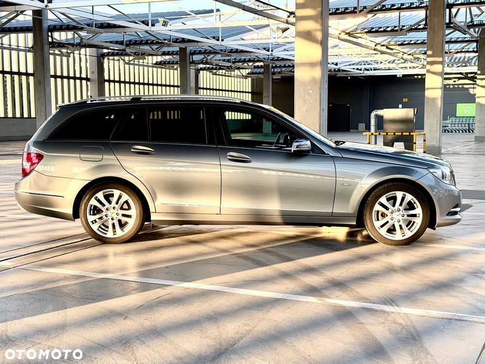 Mercedes-Benz Klasa C 220 CDI DPF BlueEFFICIENCY 7G-TRONIC Avantgarde Edition - 6