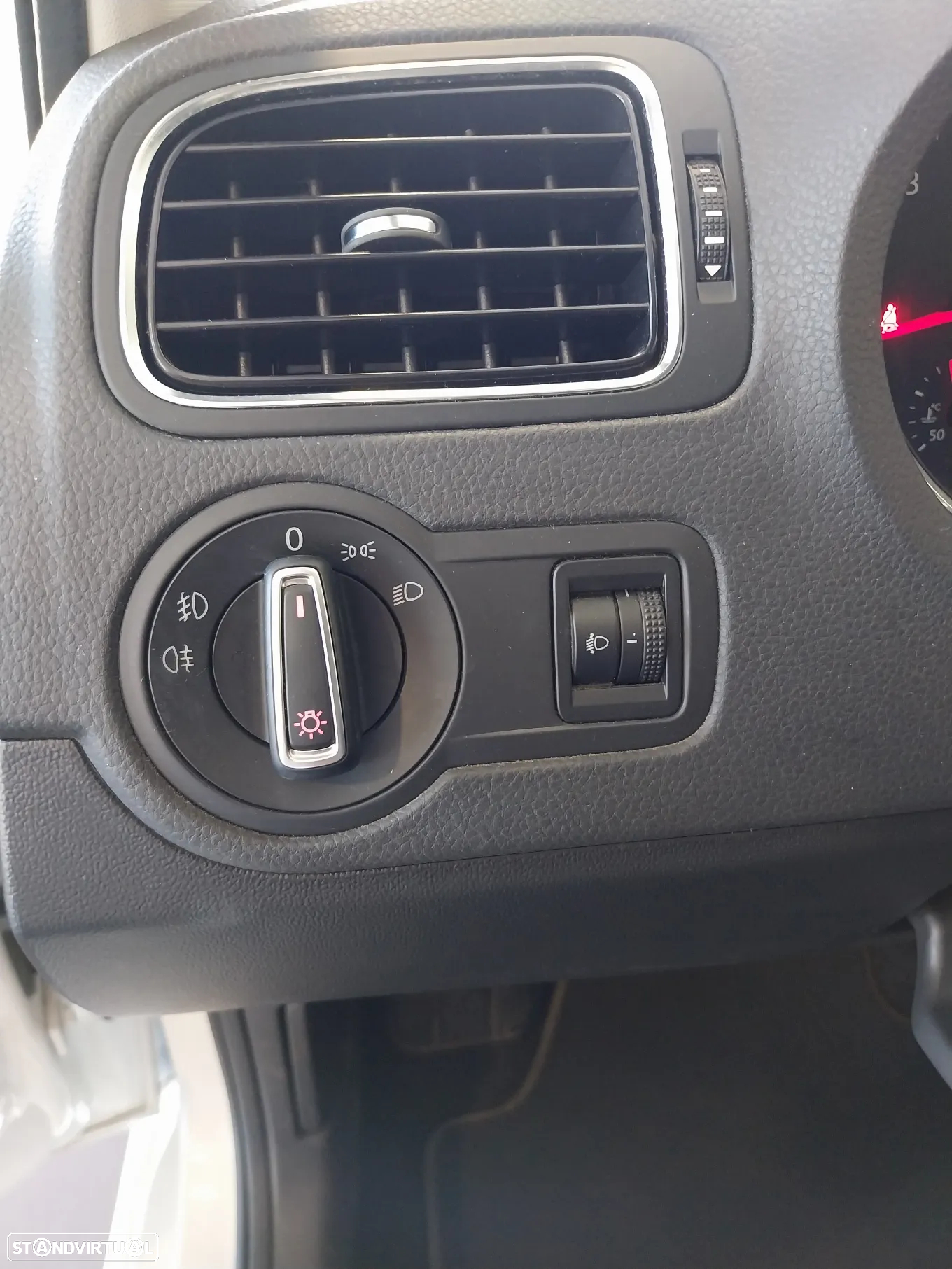 VW Polo 1.0 Confortline Nav - 24