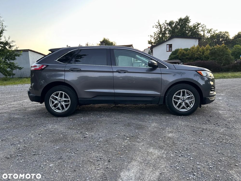 Ford Edge - 4