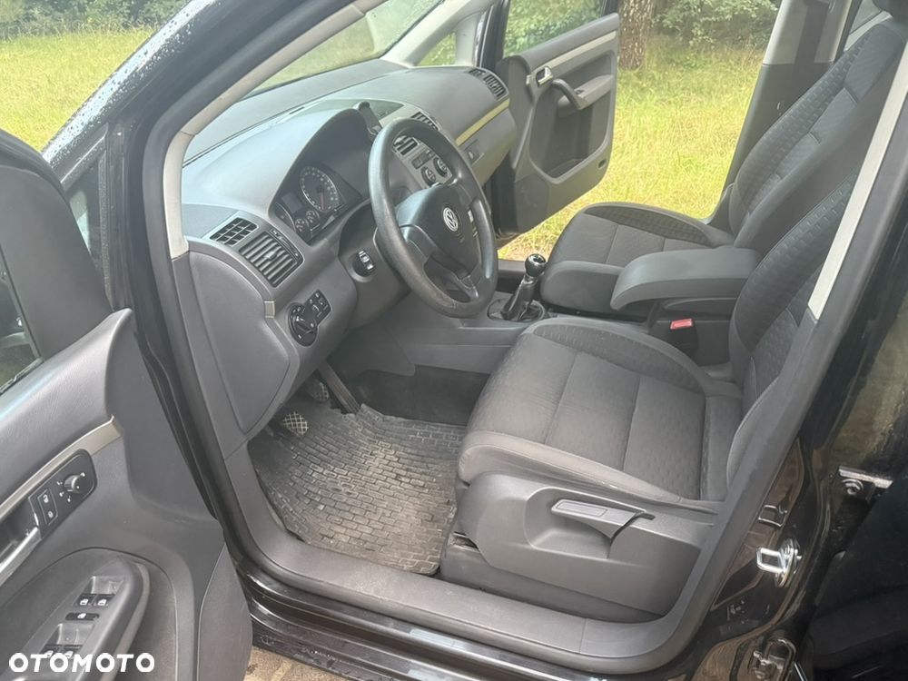 Volkswagen Touran 1.9 TDI Welcome - 10