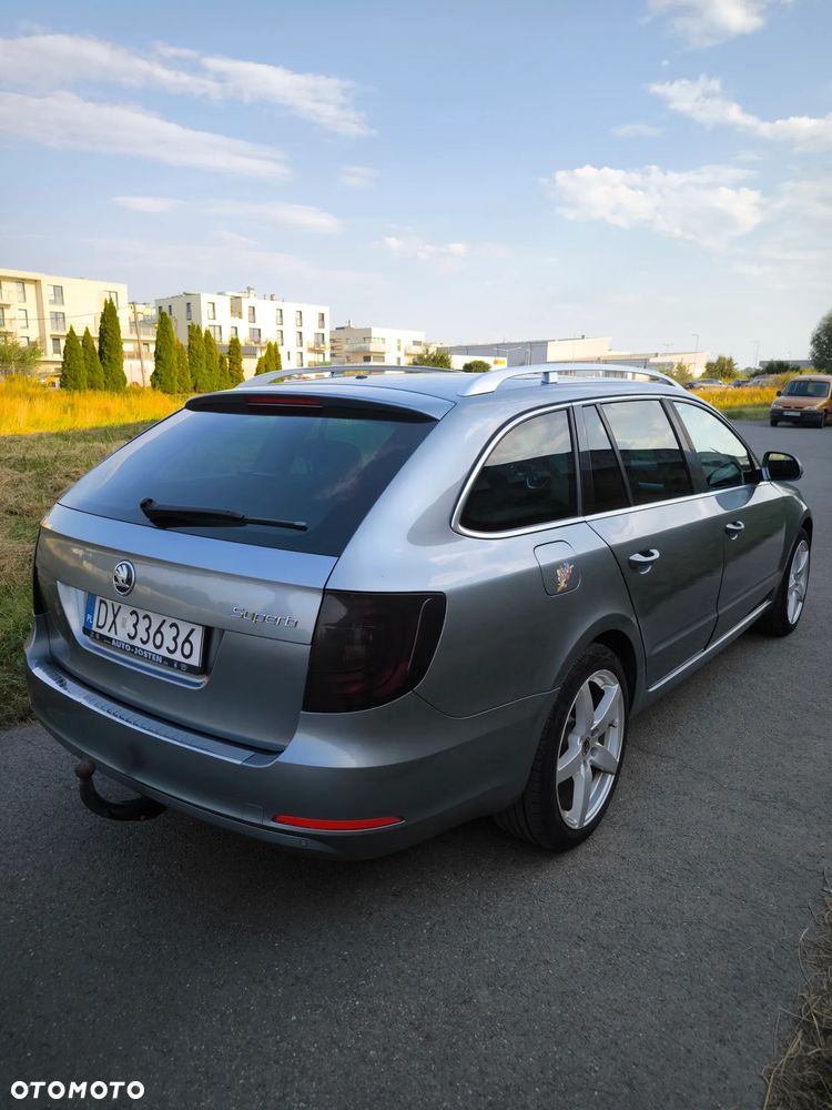 Skoda Superb 2.0 TDI Comfort DSG - 6