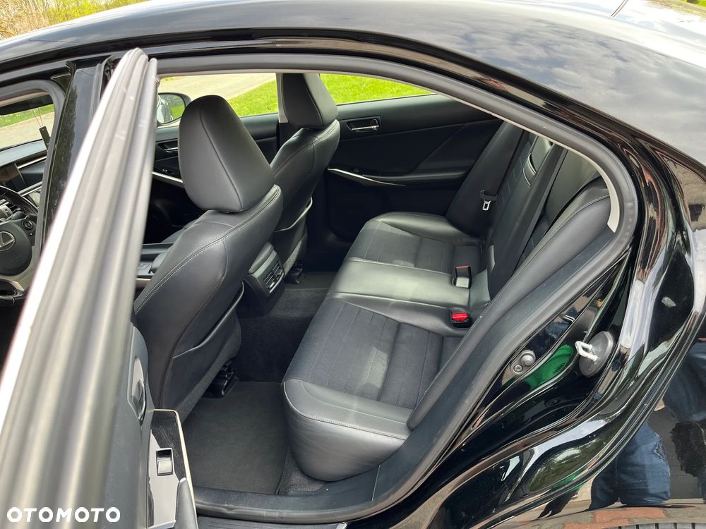 Lexus IS 200t Comfort - 13