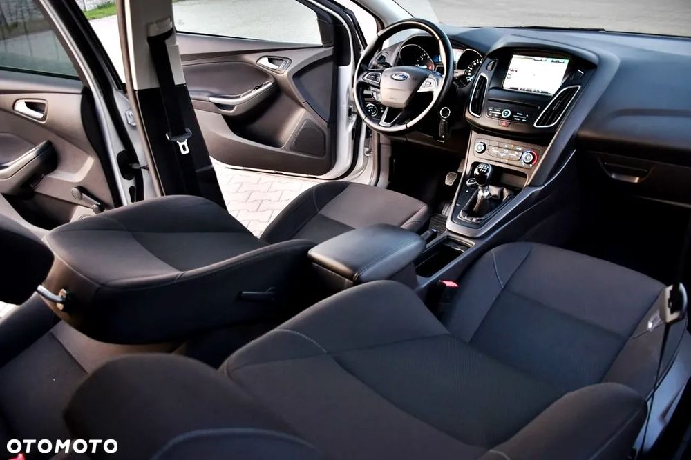 Ford Focus 2.0 TDCi SYNC Edition ASS - 17