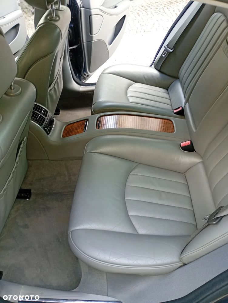 Mercedes-Benz CLS - 11