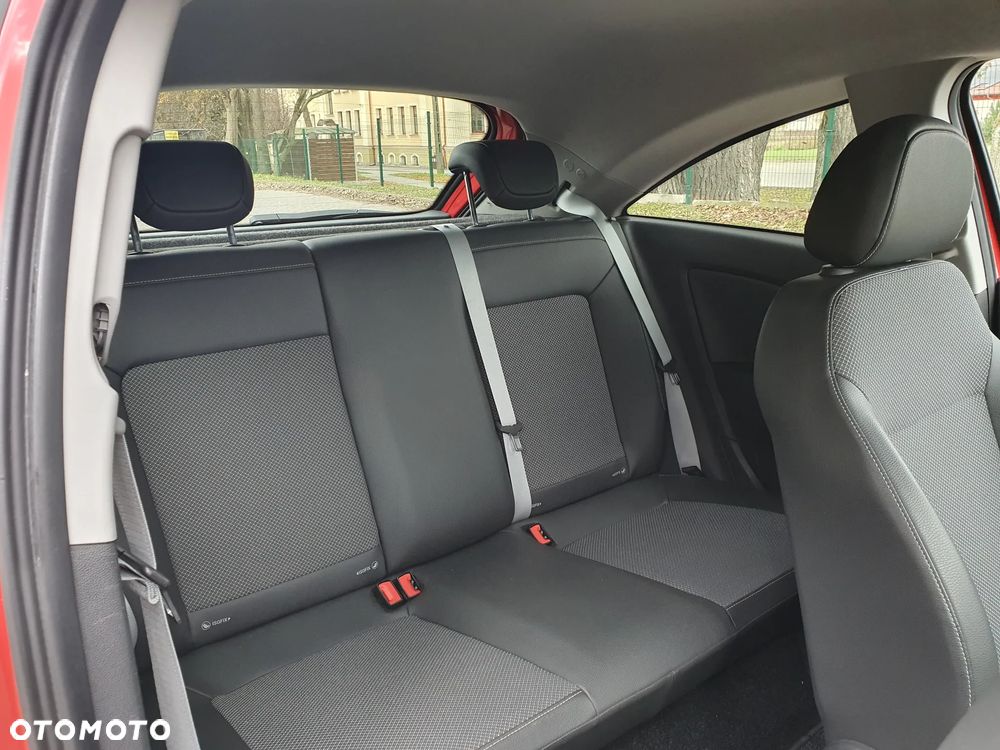 Opel Corsa 1.4 16V Color Edition - 7