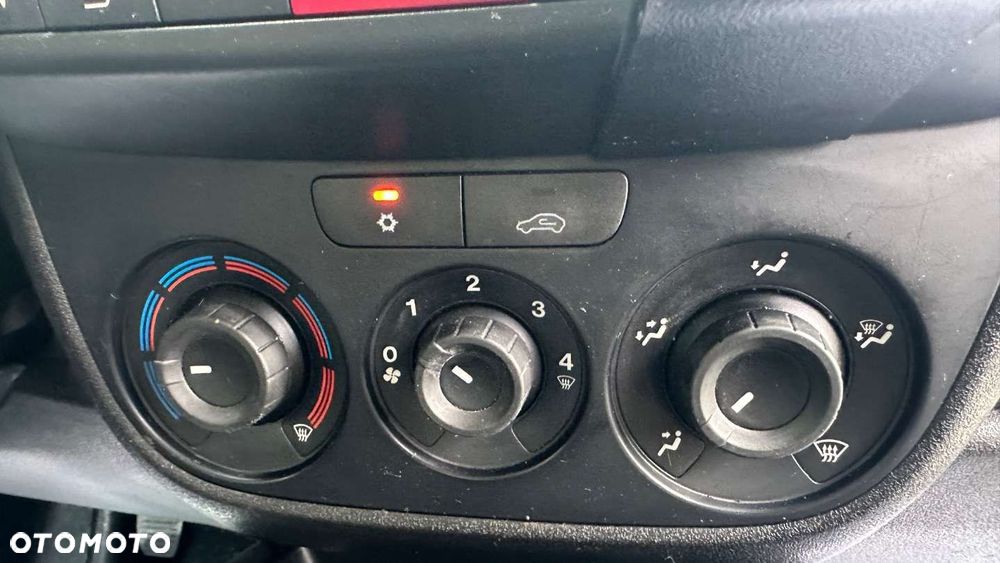 Opel Combo - 8