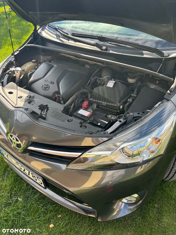 Toyota Verso 1.6 D-4D Premium 7os - 4