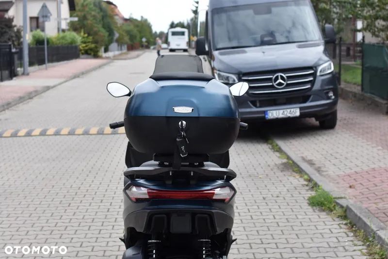 Piaggio MP-3 - 15