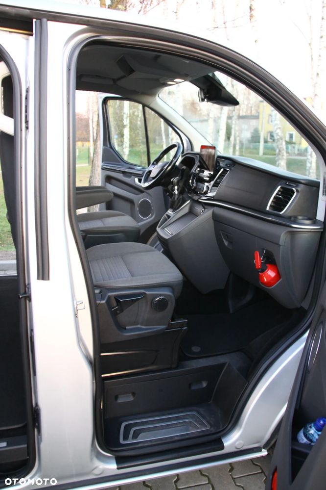 Ford Tourneo Custom 2.0 EcoBlue L2 Titanium - 15
