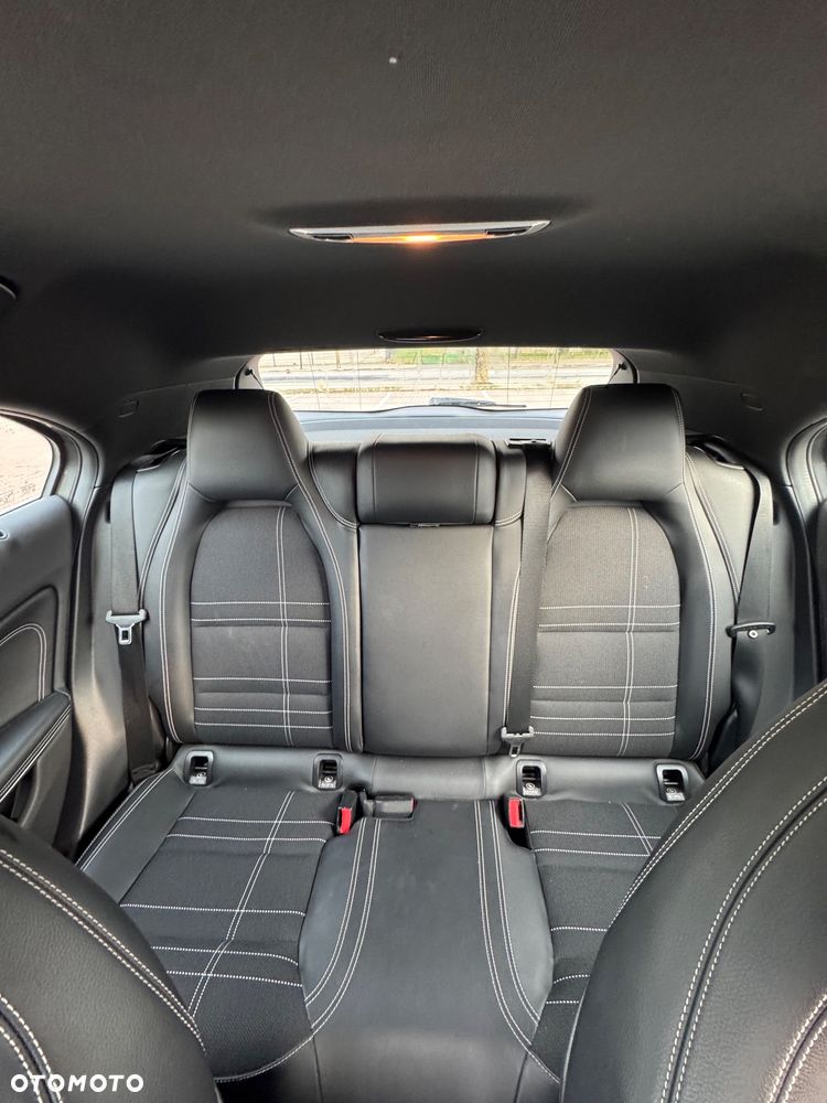 Mercedes-Benz Klasa A 200 (BlueEFFICIENCY) Urban - 12