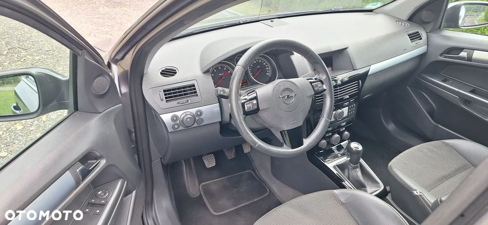 Opel Astra - 9