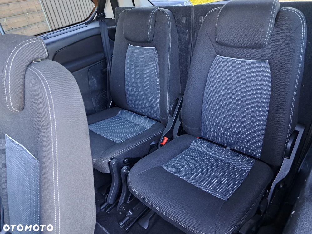 Ford Galaxy 2.0 FF Titanium - 11