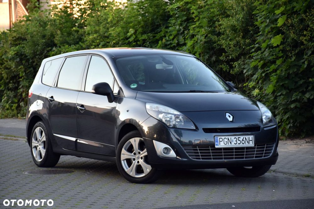Renault Grand Scenic Gr 1.6 16V Luxe Privilege - 4