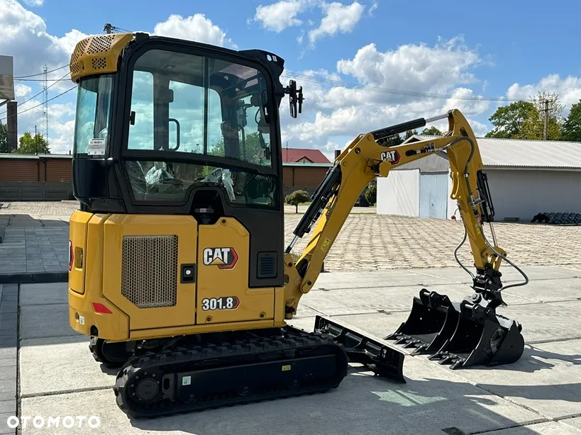 Caterpillar 301.8 - 8