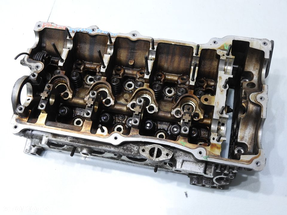 GŁOWICA SILNIKA BMW E90 E91 2.0 N46B20B - 2