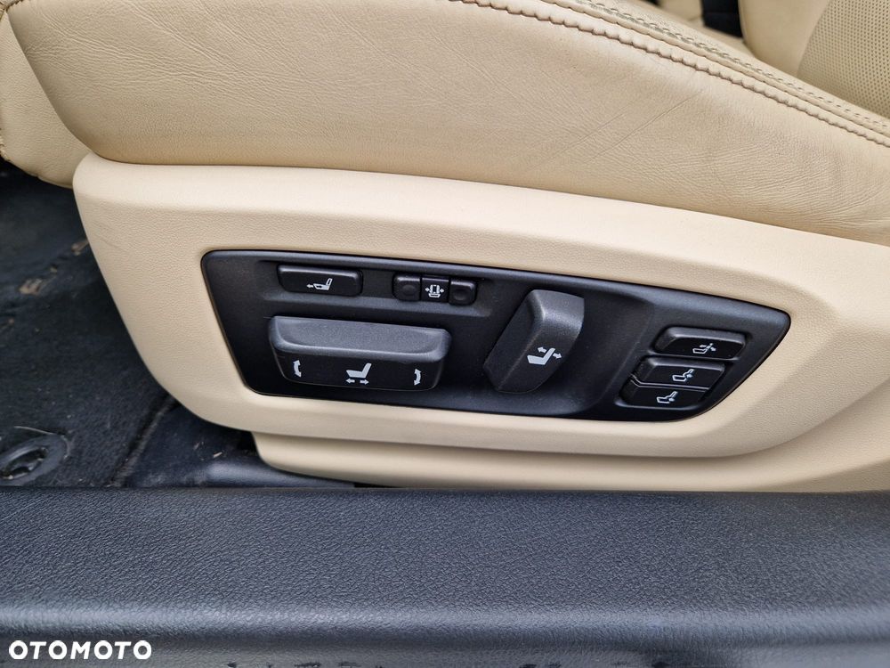 Lexus GS 300h Prestige - 12