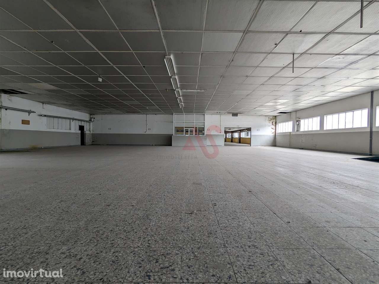 Oportunidade Industrial: Armazéns com áreas flexíveis - Cepães, Fafe - Grande imagem: 4/9