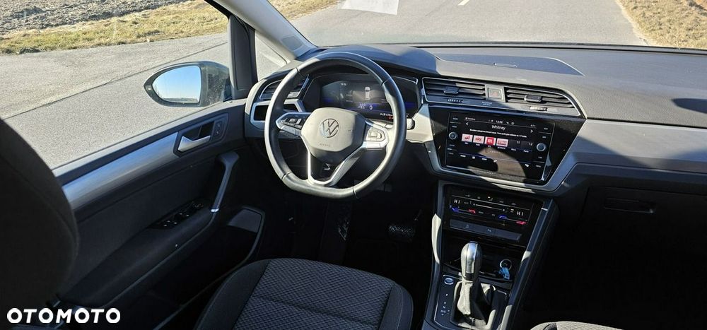 Volkswagen Touran - 8