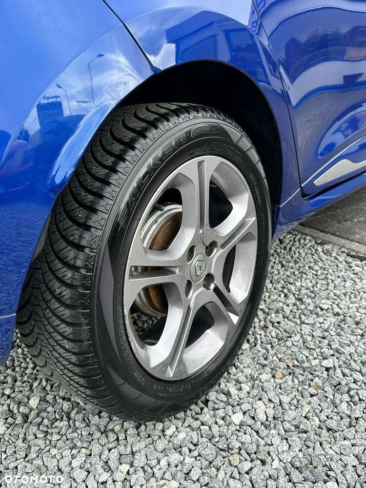 Renault Clio - 25