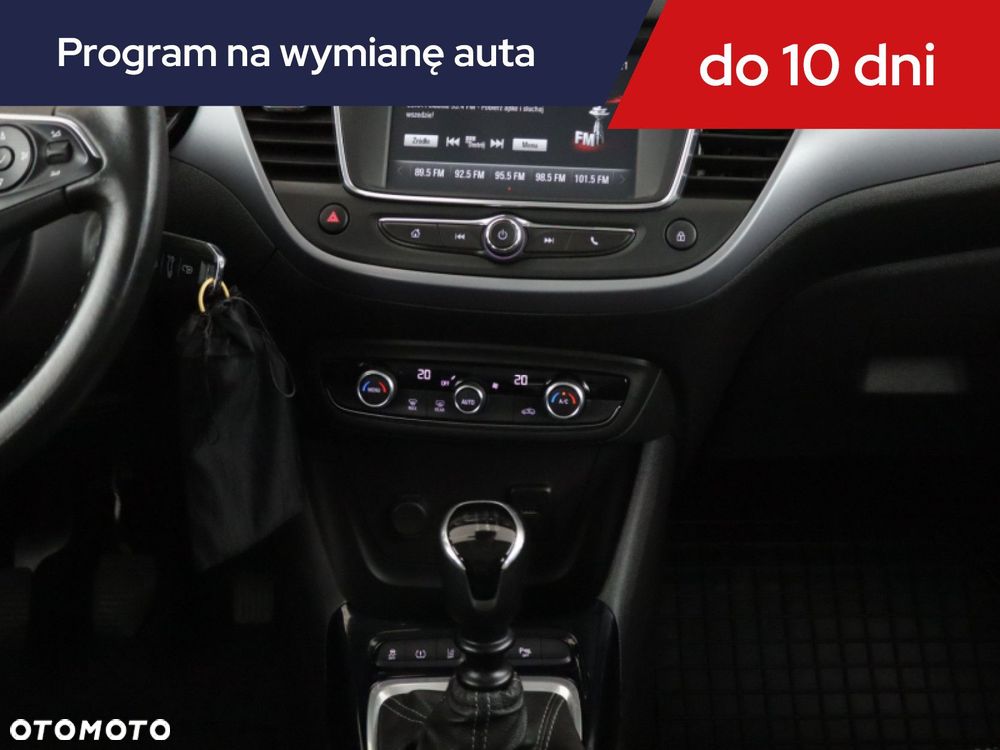 Opel Crossland X - 14