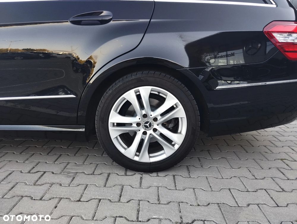 Mercedes-Benz Klasa E 250 CGI BlueEffICIENCY Avantgarde - 14