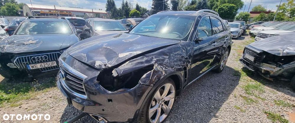 Infiniti QX70 - 3
