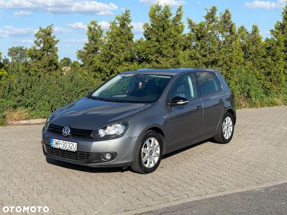 Volkswagen Golf 1.2 TSI MATCH - 1