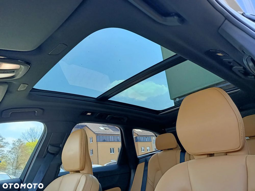 Volvo XC 60 T8 Plug-In Hybrid AWD Ultimate Bright - 24