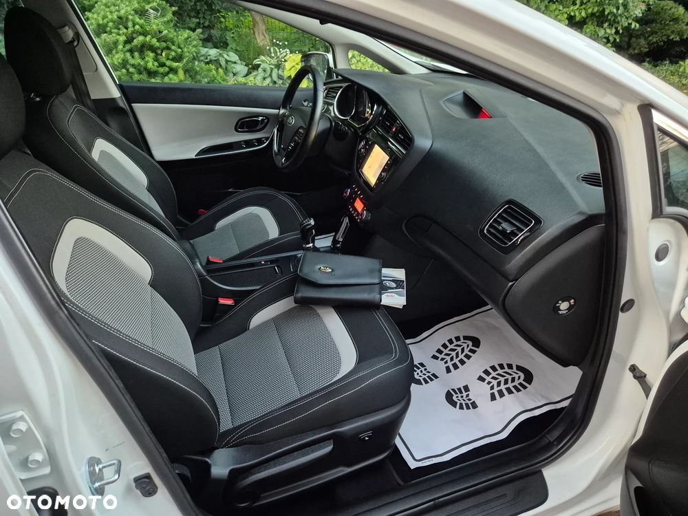 Kia Ceed 1.6 GDI ISG Spirit - 9