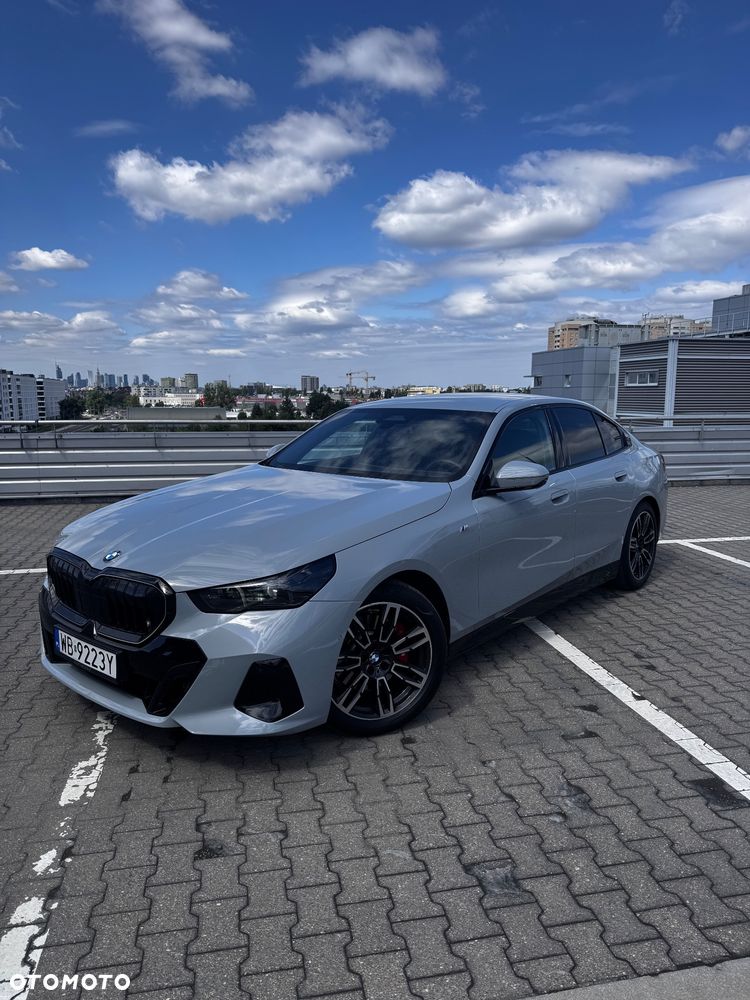 BMW Seria 5 520d xDrive mHEV - 1