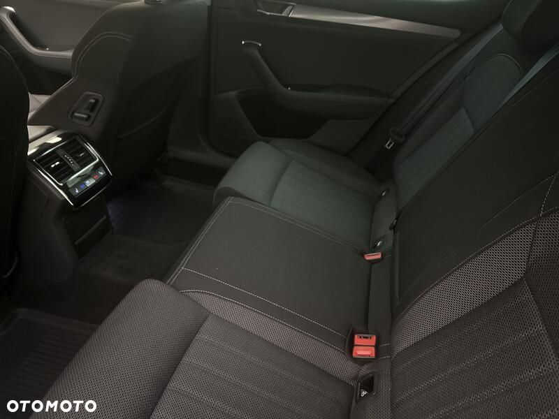 Skoda Superb 2.0 TSI Style DSG - 22