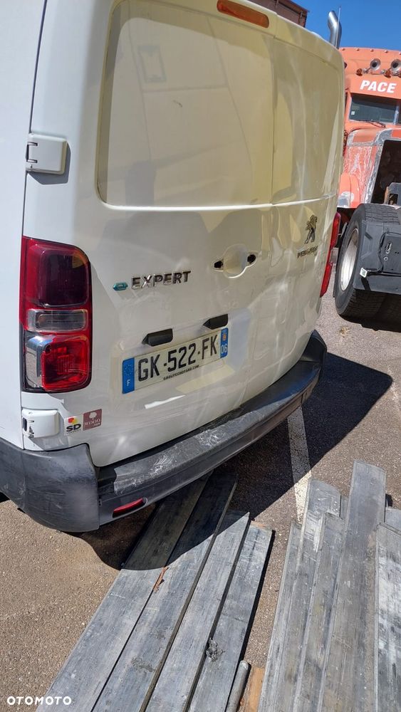 Peugeot Expert - 8