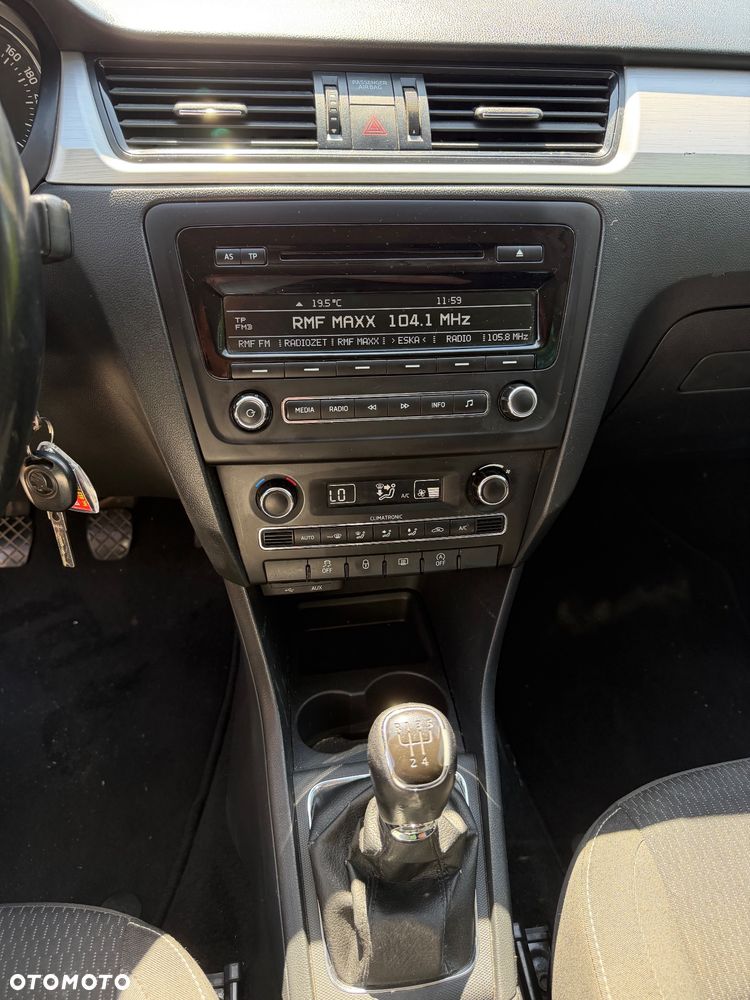 Skoda RAPID 1.6 TDI DPF Edition - 10