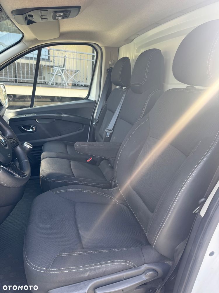 Renault Trafic - 15